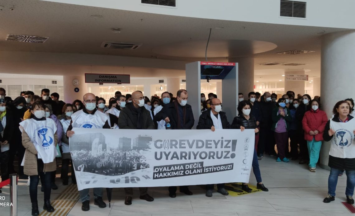 Sağlık emekçileri greve başladı: Şimdi g(ö)rev zamanı!