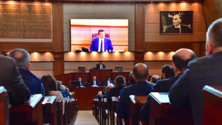 Yeni Partili Karabat: İBB Meclis üyelerine 'AKP’ye geçersen dosyan kapanır' diyorlar