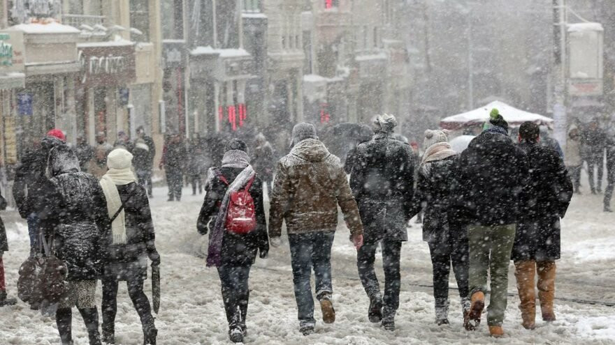 İstanbul'da malûl, engelli ve hamile kamu çalışanları iki gün izinli sayılacak