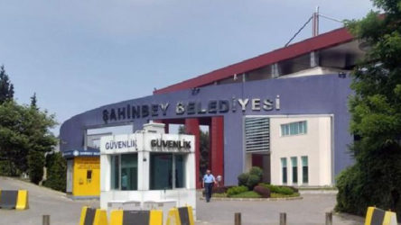 AKP'li belediye ihaleyi 'tanıdığa' verdi
