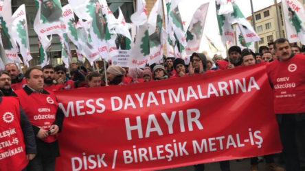 Çimsetaş işçileri MESS'e karşı üretimi durdurdu