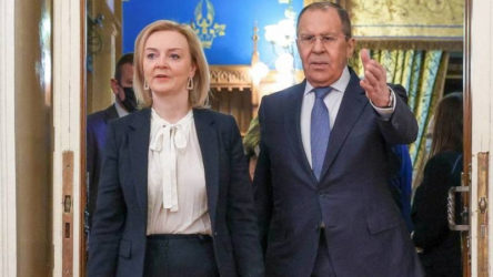 Lavrov, İngiltere Dışişleri Bakanı ile görüştü: Dilsizle sağırın konuşması gibiydi