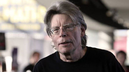 Stephen King'den kitaplarının Rusça basımını durdurma kararı