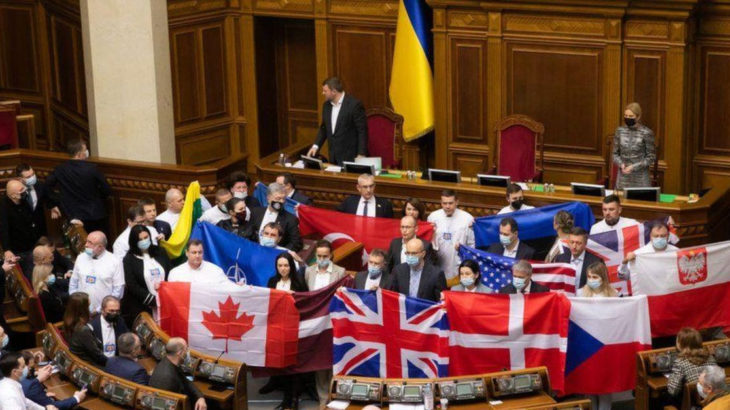 Ukrayna parlamentosu, Z ve V sembollerinin kullanılmasını yasakladı