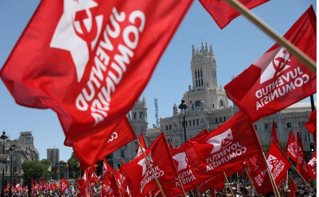 Madrid'de binler NATO toplantısını protesto etti