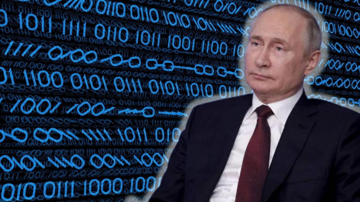 Putin'in konuşmasına 'siber saldırı' : Ertelendi