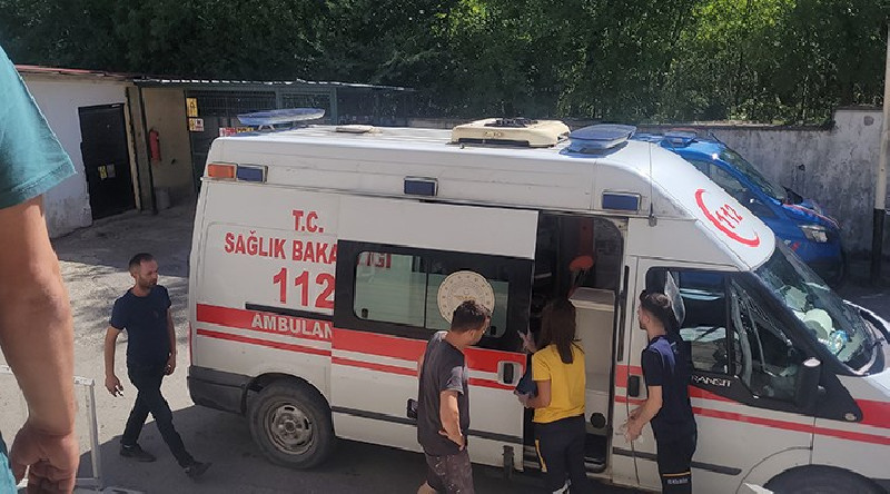 Eşinin bahçeye düşen çamaşırını teslim eden işçilere ateş açtı: 1 ölü