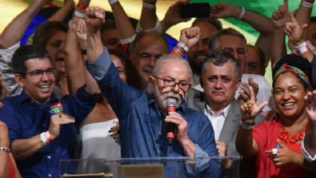 Brezilya'da devlet başkanlığı seçiminin galibi Lula da Silva oldu