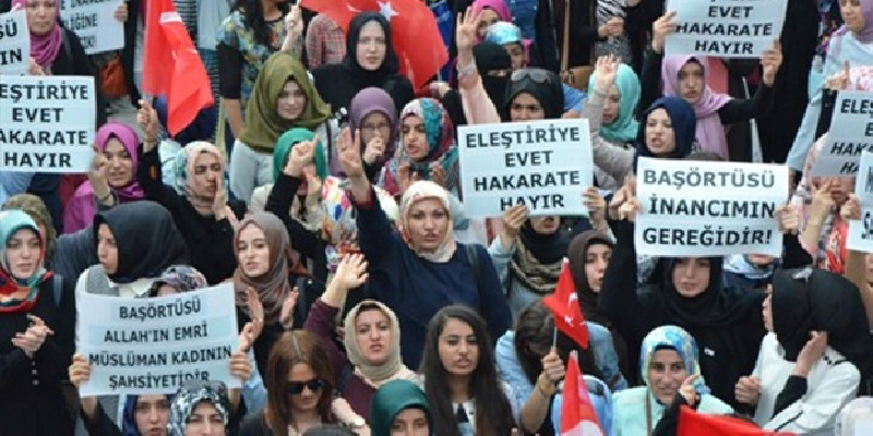 TKH: Ülkemizde türban değil laiklik sorunu bulunmaktadır!