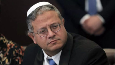 İsrail Ulusal Güvenlik Bakanı Ben-Gvir, Mescid-i Aksa'ya baskın düzenledi