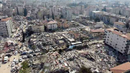 Defne Belediye Başkanı Güzel: Vallahi yeter, bir çadır gönderemediniz, beni de Silivri'ye atın