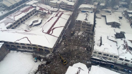 Depremin yıktığı illerde kar ve yağışlı hava bekleniyor