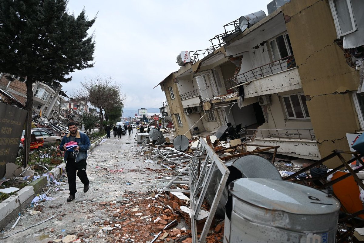 Hatay Büyükşehir Belediye Başkanı Lütfü Savaş: Çok acil yardıma ihtiyacımız var