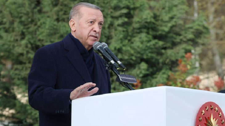Erdoğan deprem bölgesinde: Betonlar dökülüyor, çok güzel