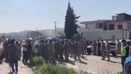 Yaşam alanlarını savunan depremzedelere jandarma müdahale etti!