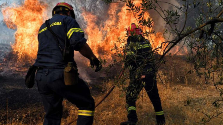 Rodos'taki yangın büyüyor: Tahliye edilenlerin sayısı 19 bini aştı