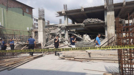 Hatay'da 'hasarsız' raporu verilen inşaatta göçük
