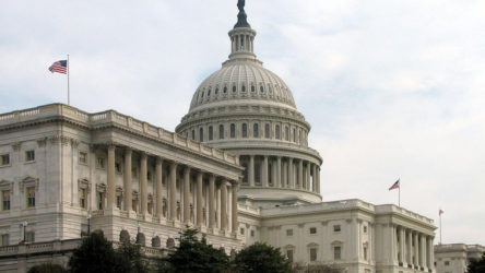 ABD Kongresi, Ukrayna'ya yardımın azaltılması yönündeki önerileri reddetti