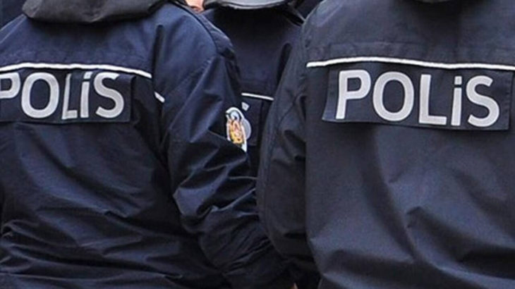Polisler, Bakan Yerlikaya'nın imzasını taklit edip silah ruhsatı çıkartıyor iddiası