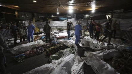 Gazze Sağlık Bakanlığı hastane saldırısında hayatını kaybedenlerin sayısını açıkladı