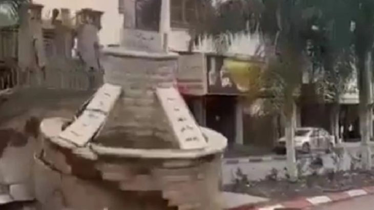 İsrail, Batı Şeria'da bulunan Yaser Arafat'ın anıtlarını yıktı