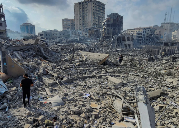 İsrail, BM’nin yardım dağıtım merkezini vurdu