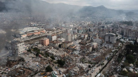 İMO depremin birinci yılında açıkladı: Konutların sadece yüzde sekizi bitti