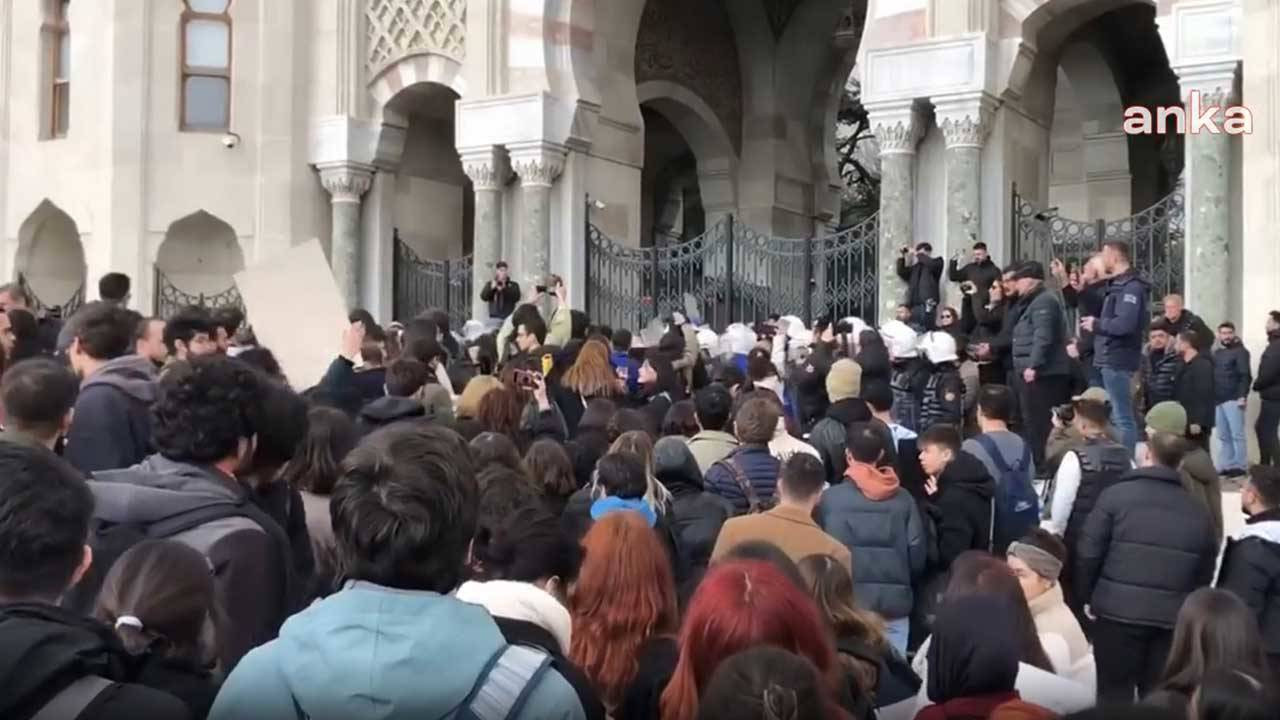 İstanbul Üniversitesi öğrencilerine polis müdahalesi: 1 yaralı