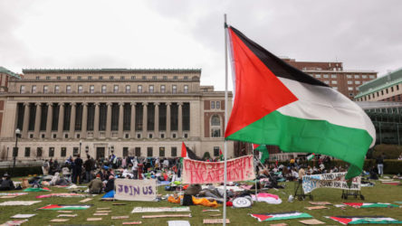 ABD'de üniversite öğrencilerinin Filistin tepkisi büyüyor: Columbia Üniversitesi'nde polis saldırısı