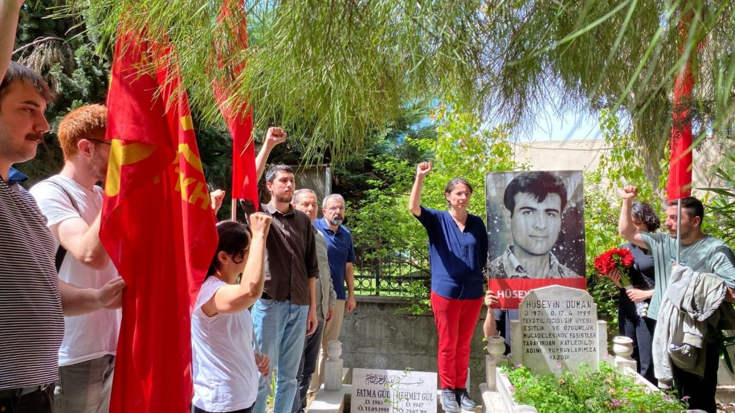 Hüseyin Duman katledilmesinin 25. yılında mezarı başında anıldı | Yurtsever