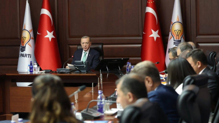 AKP MYK bugün toplanıyor: Parti yönetiminde ciddi değişiklik yapılacak iddiası