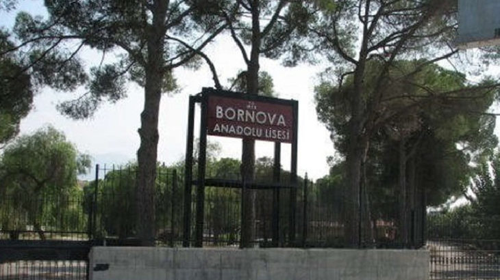 Bornova Anadolu Lisesi'nin 'Geleneksel Ayran Günü' etkinlikleri İlçe Milli Eğitim Müdürlüğü tarafından yasaklandı