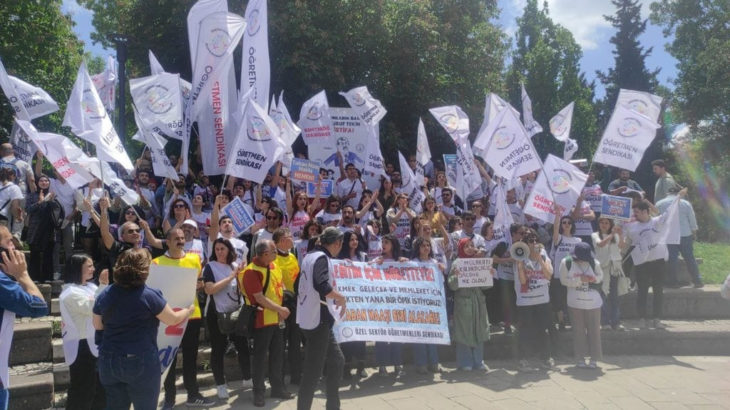 Özel sektör öğretmenlerine polis müdahalesi