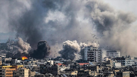 İsrail gece boyunca Gazze Şeridi'ni vurdu