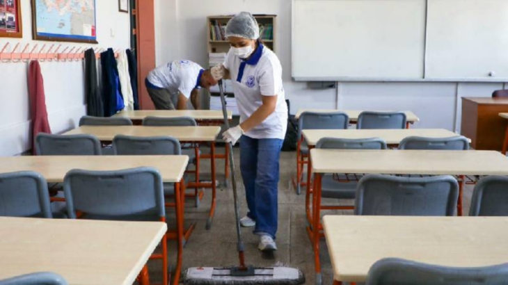 İlçe Milli Eğitim Müdürlüğü’nden belediyenin okullarda temizlik hizmetine engel