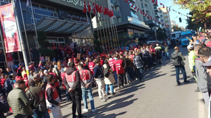 Maltepe Belediyesi işçileri sefalete karşı sokağa indi