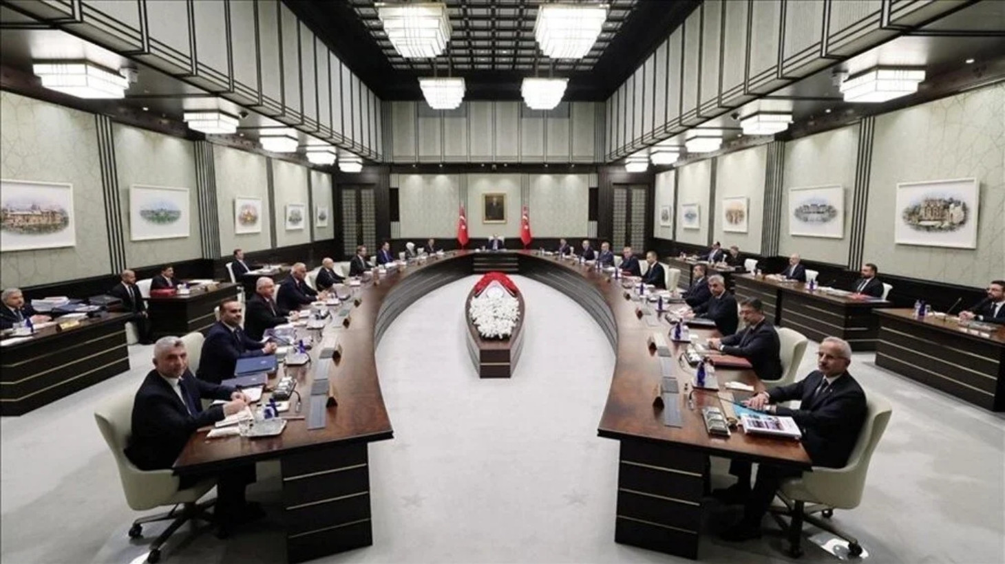 Kabine'de 8 bakan değişecek iddiası