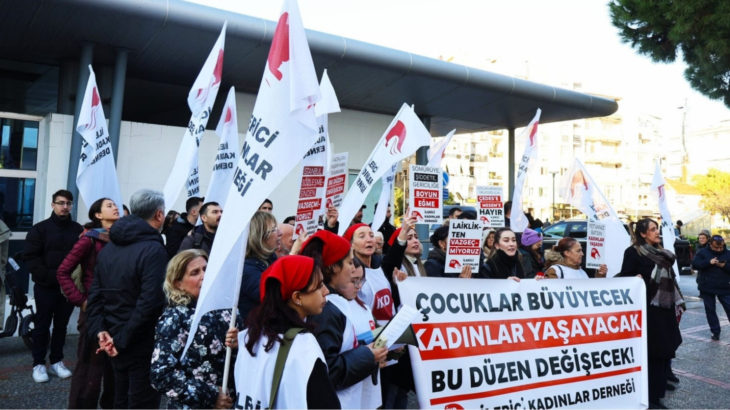 İKD, İzmir'de sokağa çıktı: Çocuklar büyüyecek, kadınlar yaşayacak, bu düzen değişecek!