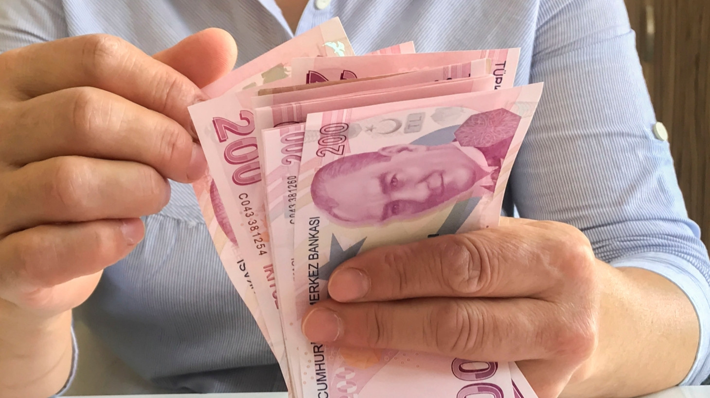 Bakan Işıkhan'dan asgari ücrete 'ara zam' açıklaması