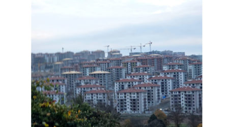 İstanbul'daki depremde 1640 bina hasar aldı