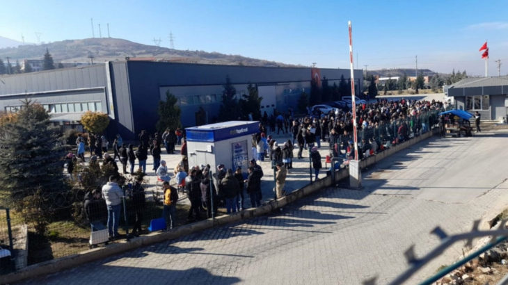 Tokat’taki kot fabrikasında yüzlerce işçi iş bıraktı