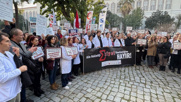 Sağlık emekçileri seslerini duyurmak için bir kez daha iş bıraktı