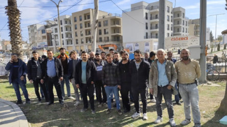Adıyaman'da zafer ödenmeyen ücretleri için direnen İYİ-SEN üyesi işçilerin