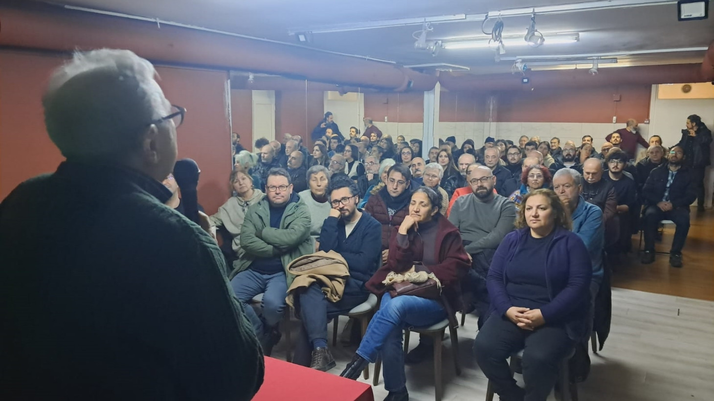 'Ne Yapmalı' toplantılarının ilki Maltepe'de gerçekleşti