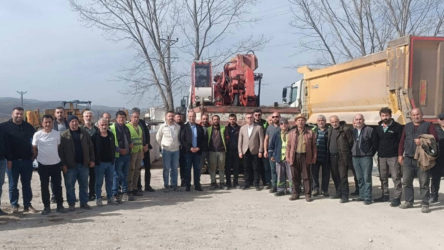 Ücretleri yatırılmayan yol işçilerinin iş bırakma eylemi sürüyor