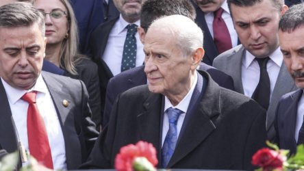 Bahçeli erken seçim için kapıyı kapattı, Özgür Özel'i hedef aldı