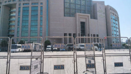 İstanbul'da 1 Mayıs öncesi düzenlenen ev baskınlarında çok sayıda kişi gözaltına alındı