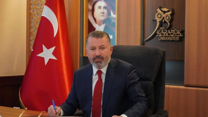Karabük Üniversitesi rektörünün aylığı da 1,2 milyon TL olduğu ortaya çıktı