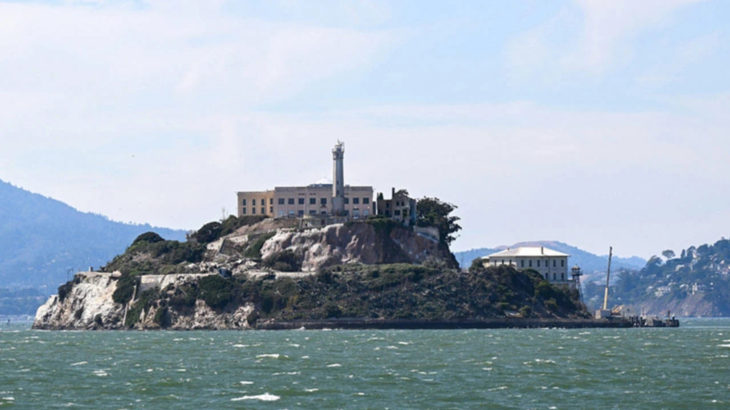 Trump’tan 'Alcatraz hapishanesi' talimatı: “Azılı suçlular” için yeniden açılsın