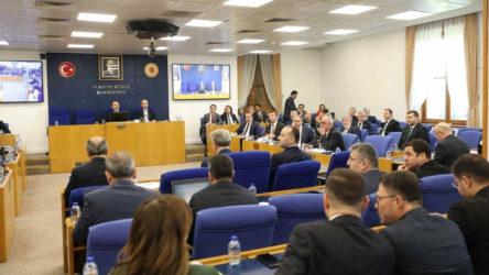 TRT’ye ilişkin düzenlemeler de içeren torba kanun teklifi, TBMM Plan ve Bütçe Komisyonu’nda kabul edildi